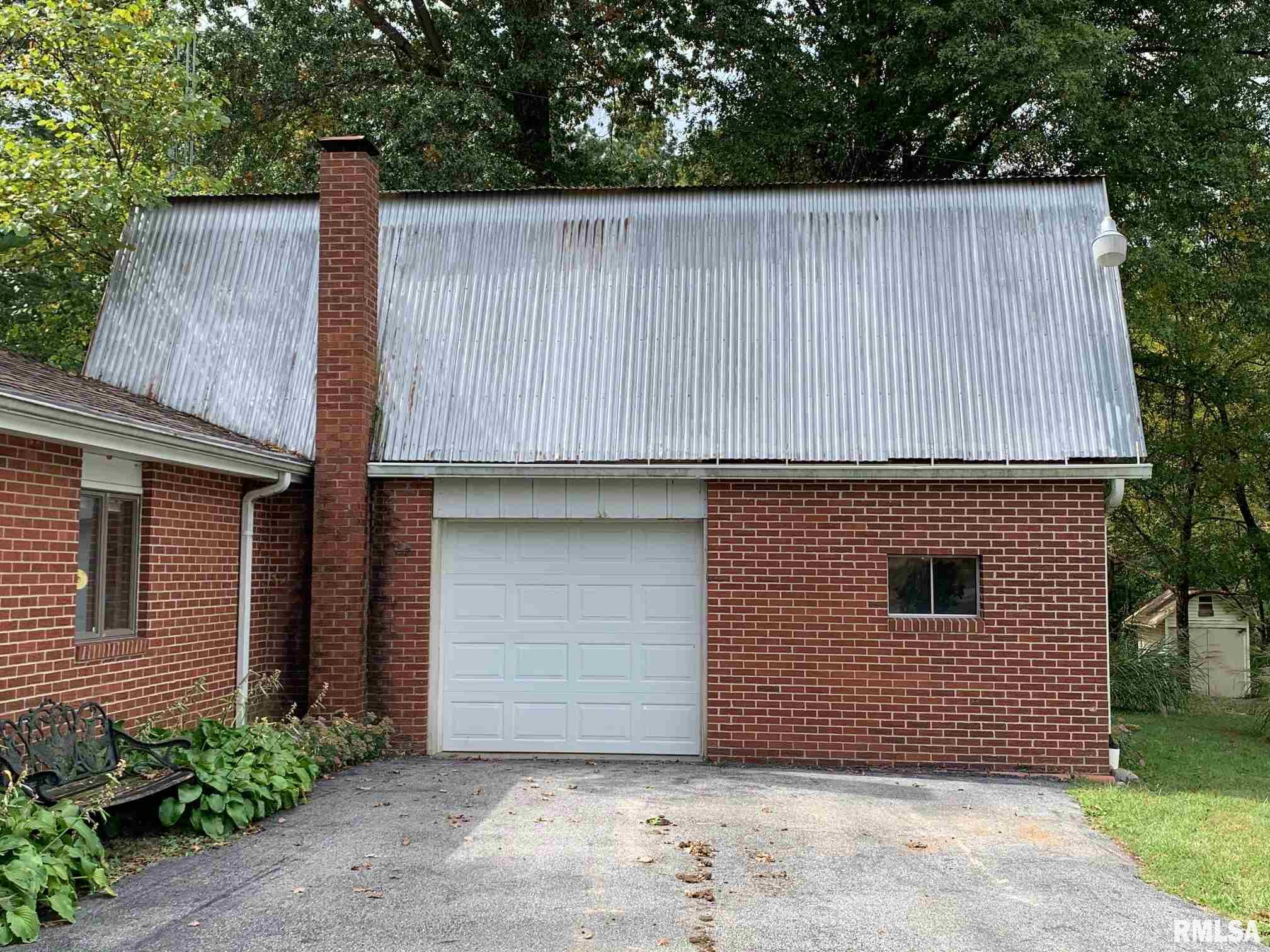 1640 North Reed Station Road Carbondale, IL 62901 - Photo 4 of 40