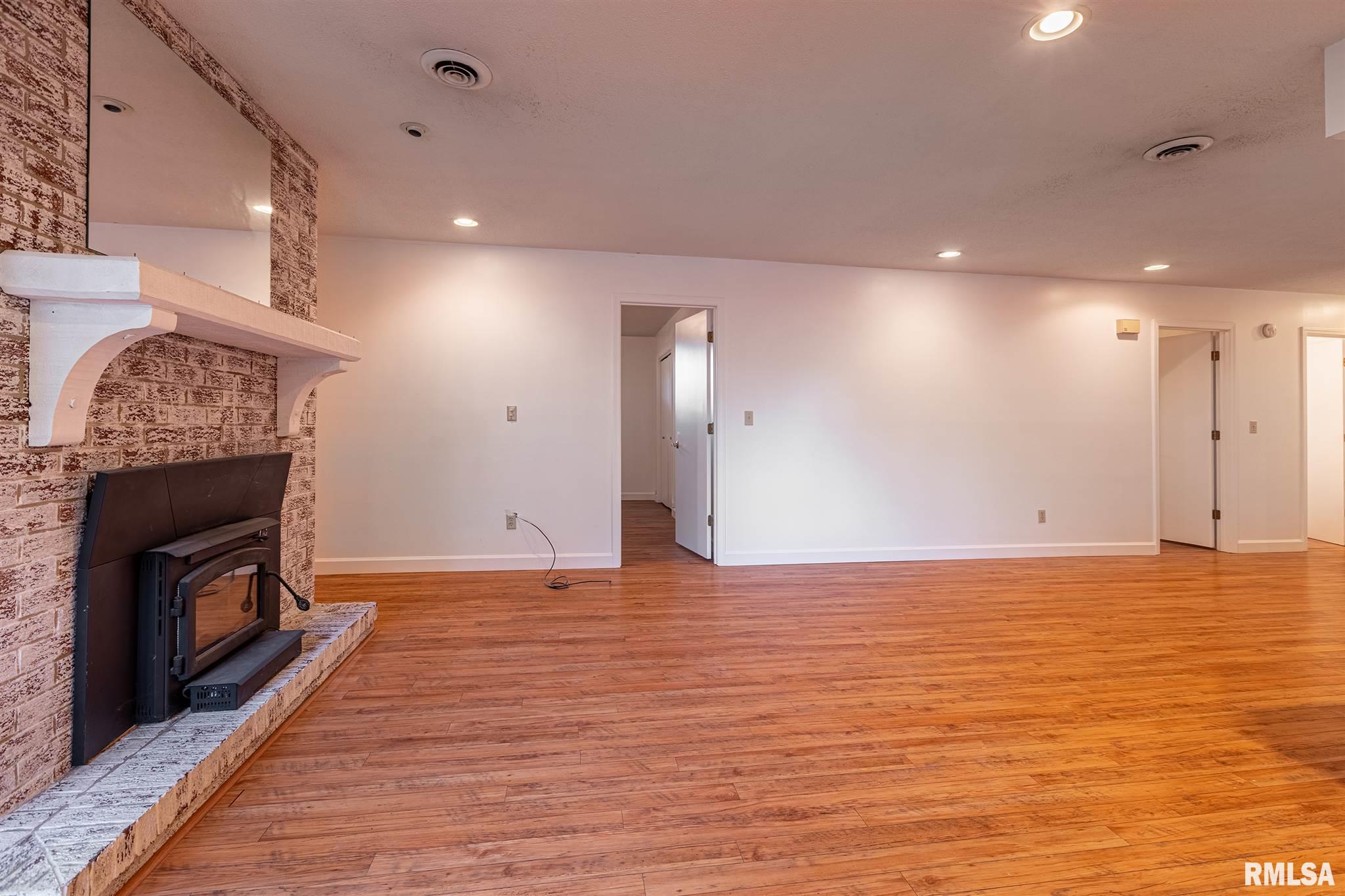 1640 North Reed Station Road Carbondale, IL 62901 - Photo 8 of 40