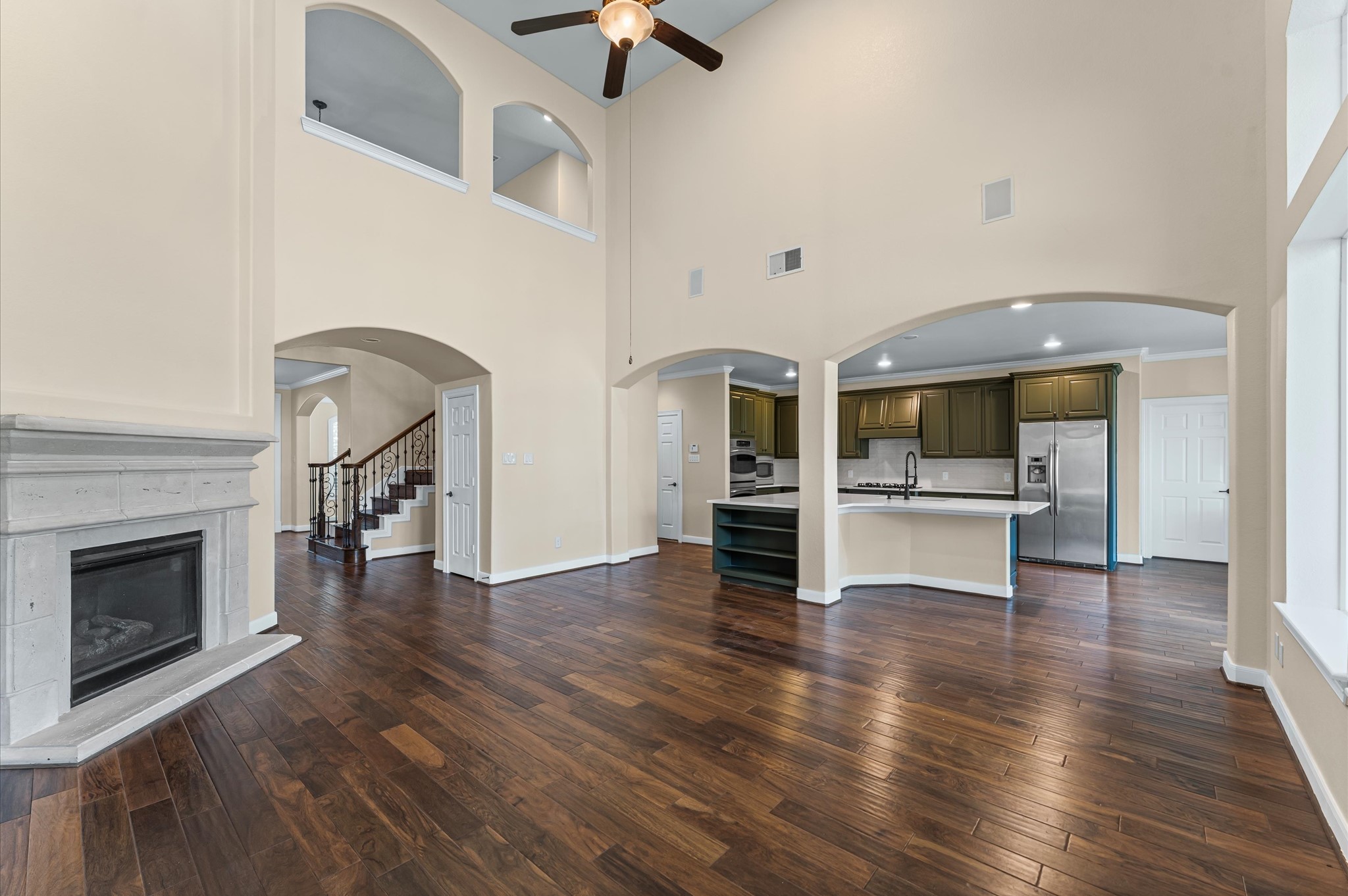7 North Beech Springs Circle Spring, TX 77389 - Photo 9 of 50 a view of kitchen with furniture and wooden floor
