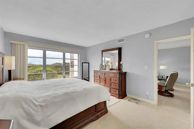 a view of walk in closet