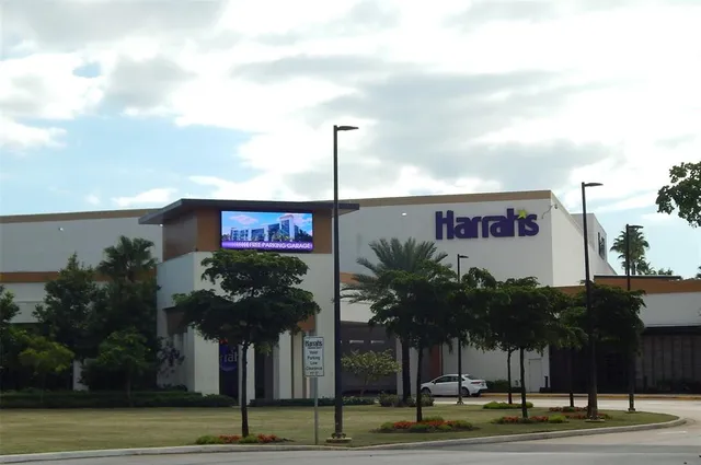 $185,000 | 3100 North Palm Aire Drive, Unit 606, Pompano Beach, FL 33069