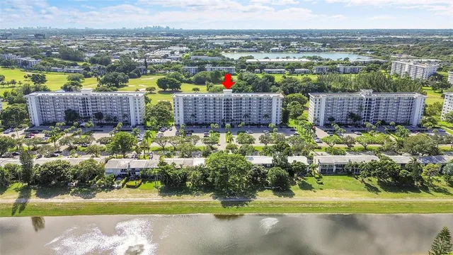 $185,000 | 3100 North Palm Aire Drive, Unit 606, Pompano Beach, FL 33069