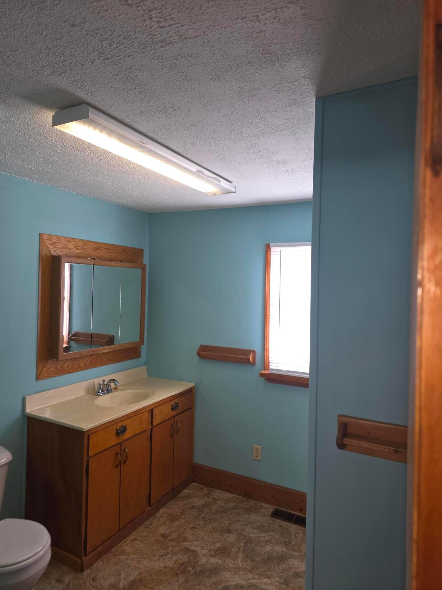 512 Henry Street Marion, OH 43302 - Photo 9 of 43 20251206_114235