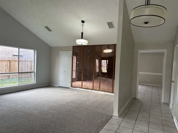 $1,999 | 7222 Northleaf Drive, Houston, TX 77086