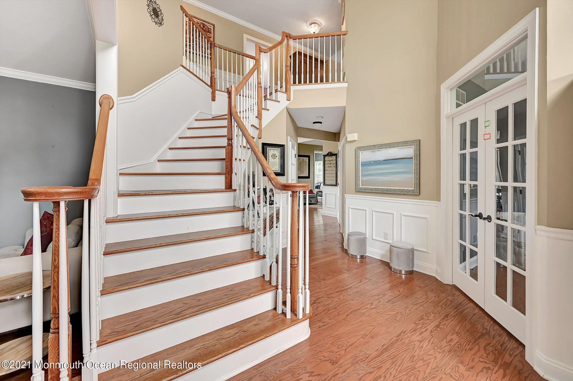 409 East Freehold Road Freehold, NJ 07728 - Photo 3 of 39 04-14097867
