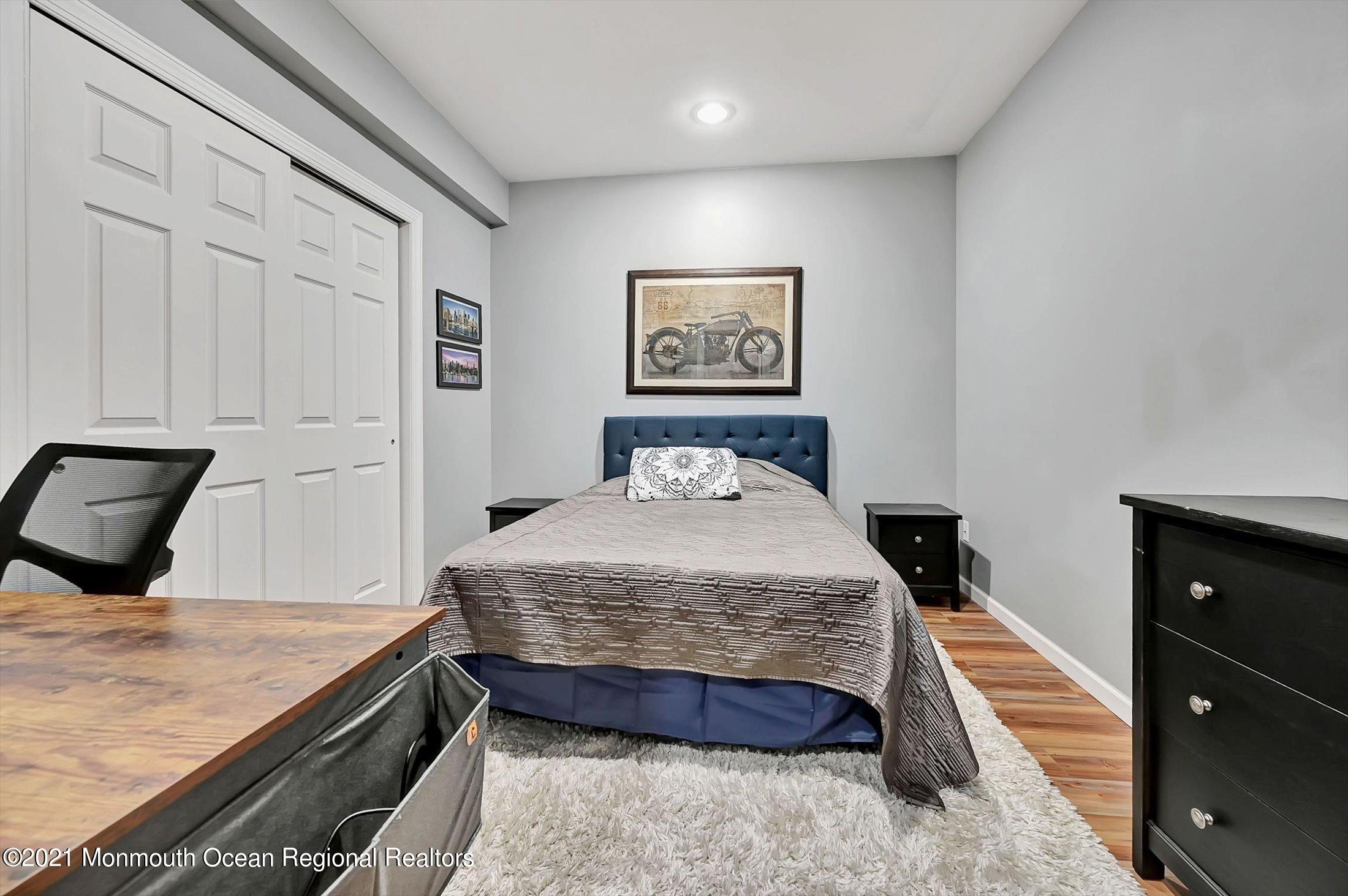409 East Freehold Road Freehold, NJ 07728 - Photo 30 of 39 31-14097908