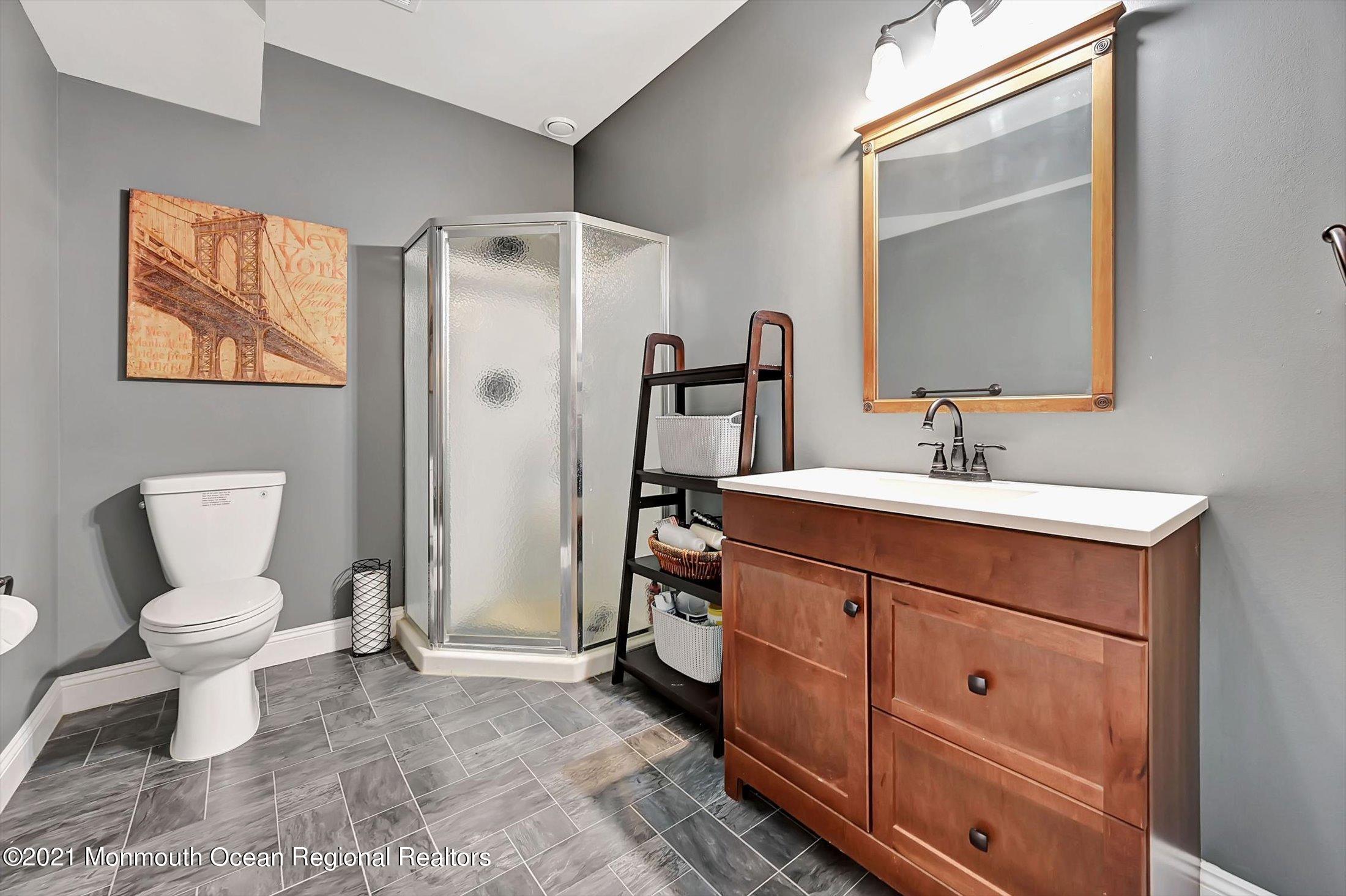 409 East Freehold Road Freehold, NJ 07728 - Photo 31 of 39 32-14097910