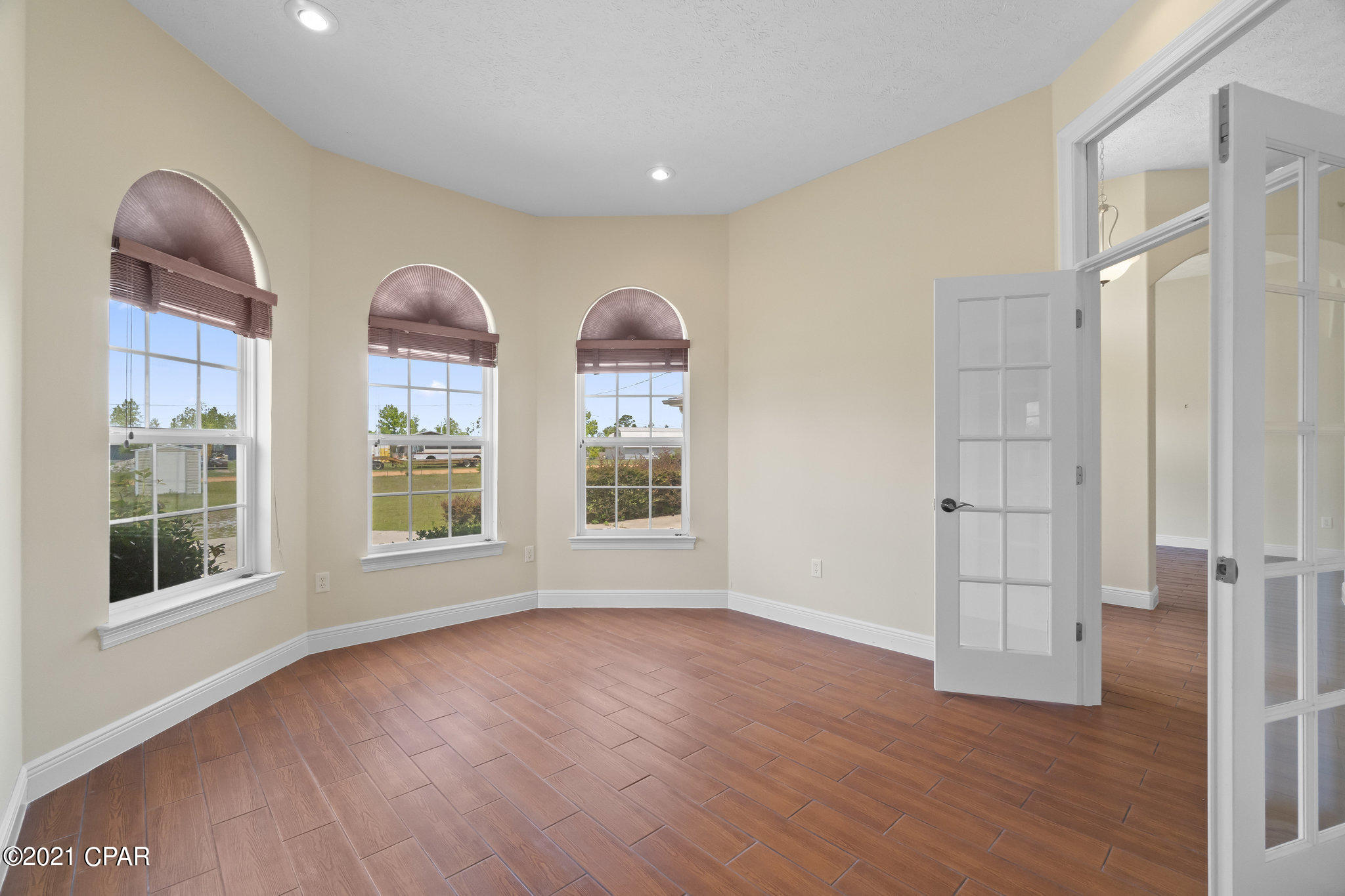 7010 Greenfield Road Youngstown, FL 32466 - Photo 4 of 34 Gallery Image 4