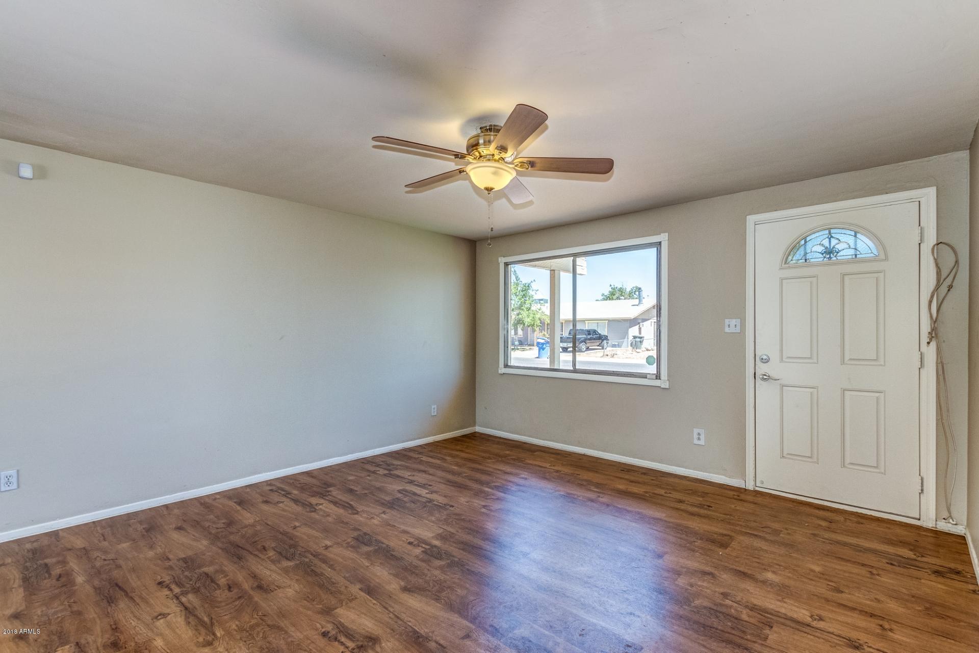 7107 West Almeria Road Phoenix, AZ 85035 - Photo 4 of 19 Almeria (4)