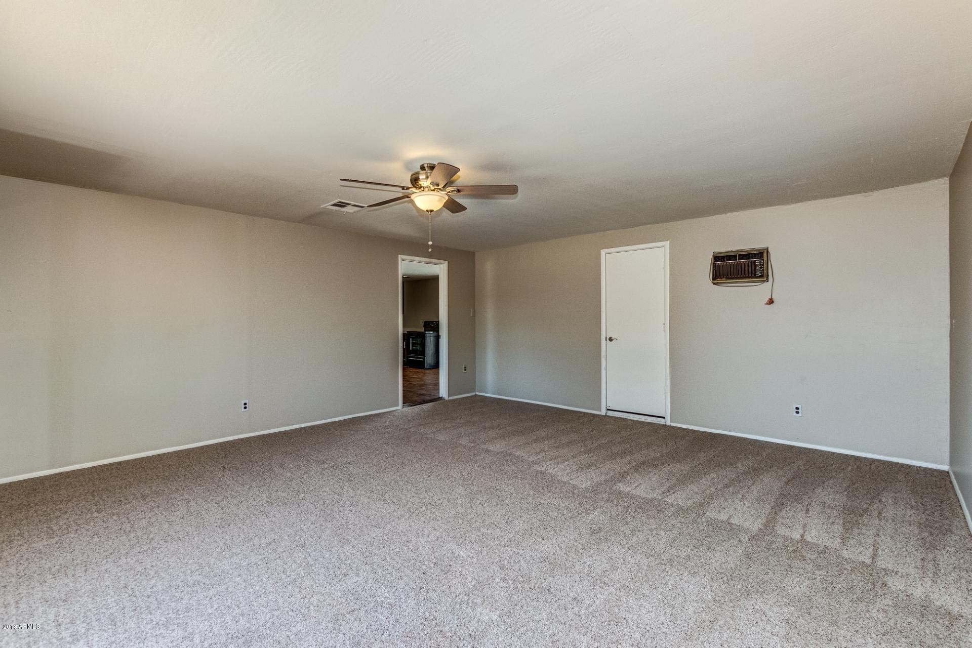 7107 West Almeria Road Phoenix, AZ 85035 - Photo 10 of 19 Almeria (11)