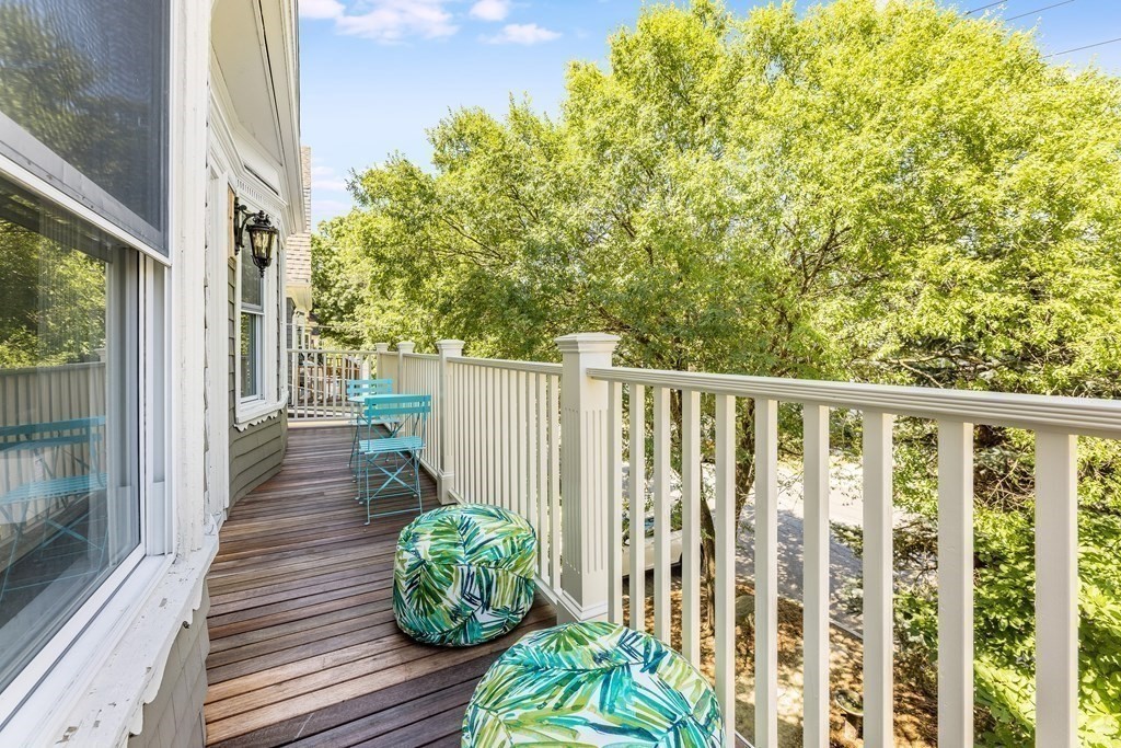 91 Highland Road, Unit 2 Somerville, MA 02144 - Photo 4 of 27 Gallery Image 4