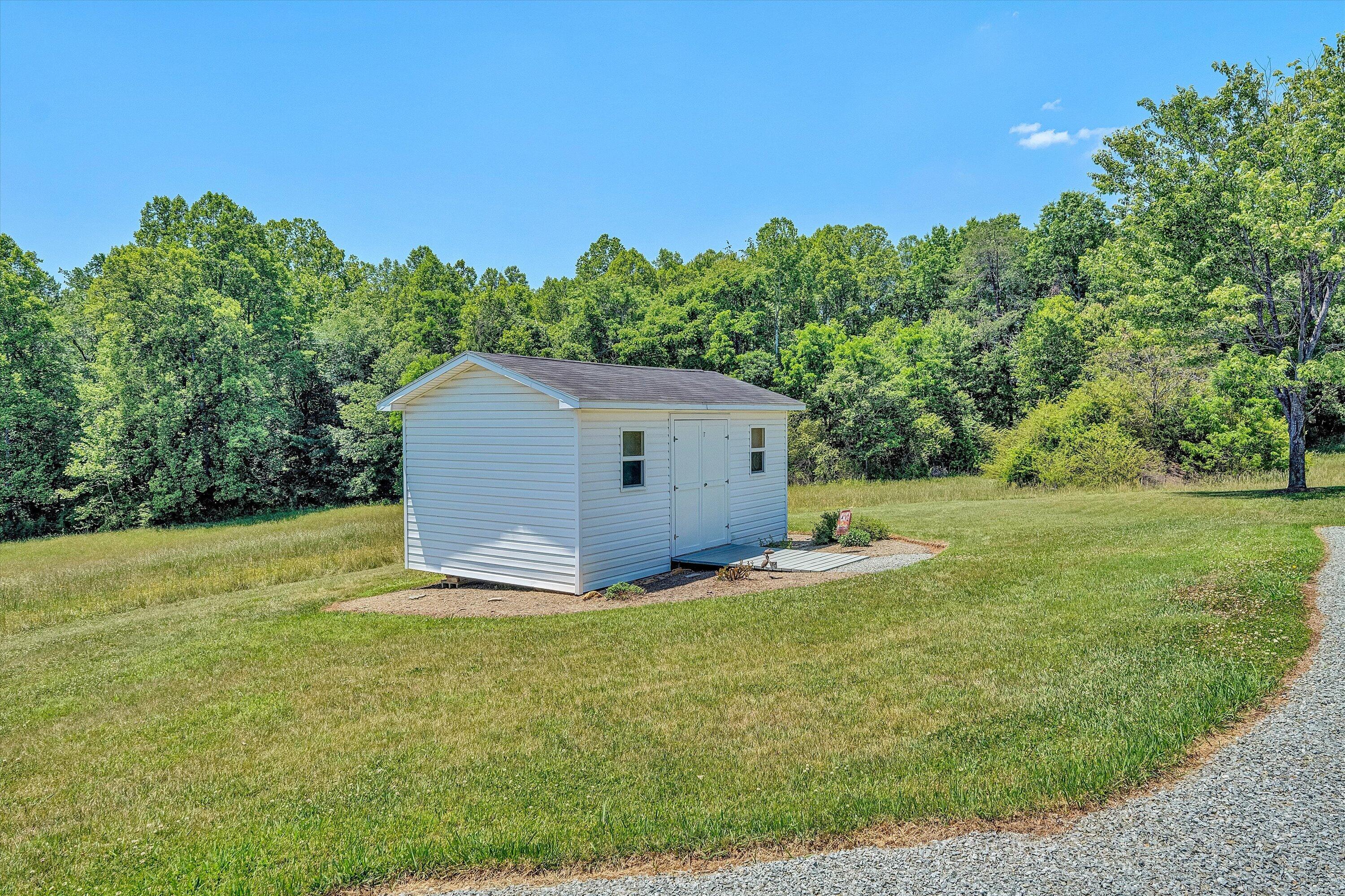 8605 Truevine Road Glade Hill, VA 24092 - Photo 26 of 29 26-SGP-67