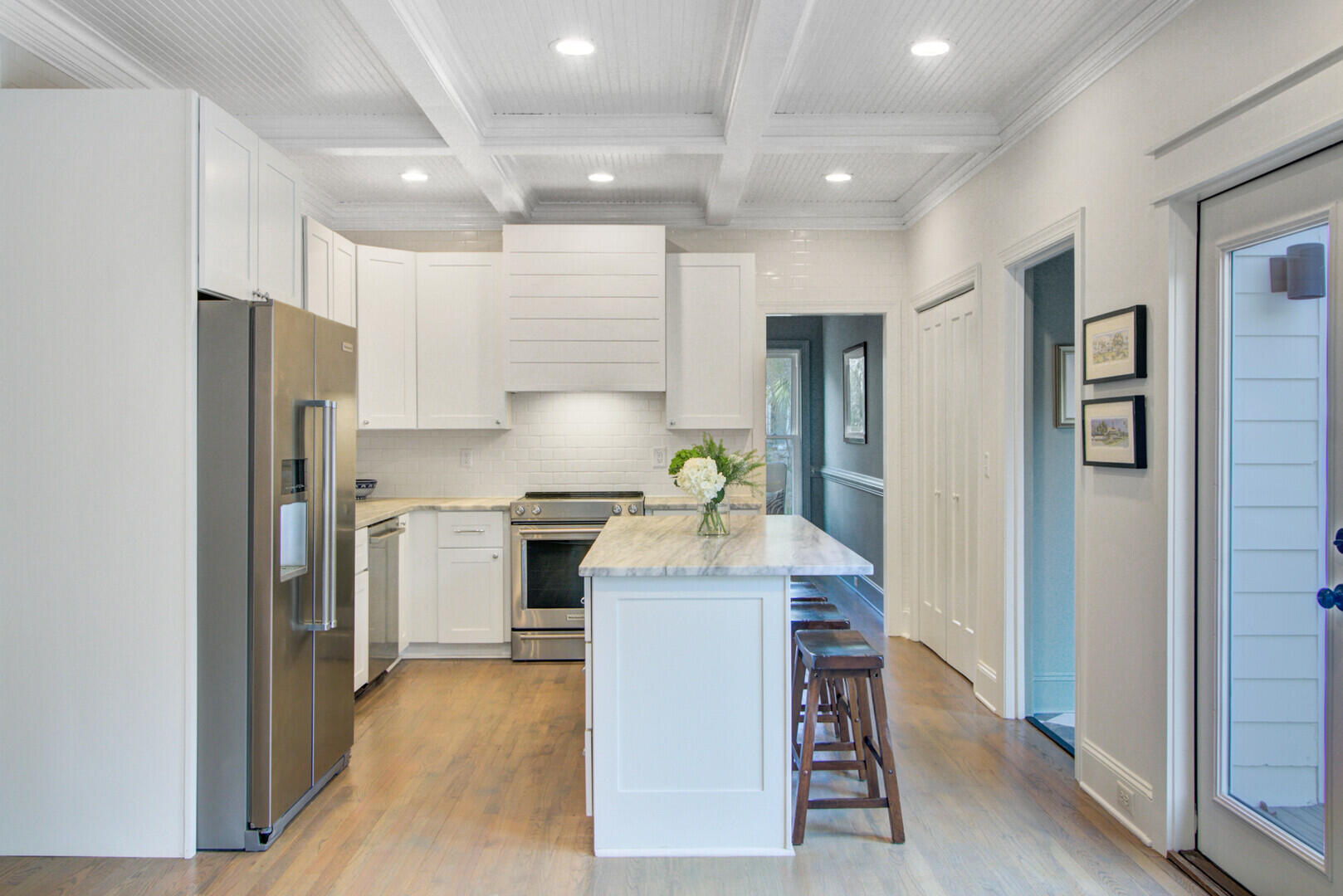 2197 Hartfords Bluff Circle Mount Pleasant, SC 29466 - Photo 14 of 52 Kitchen