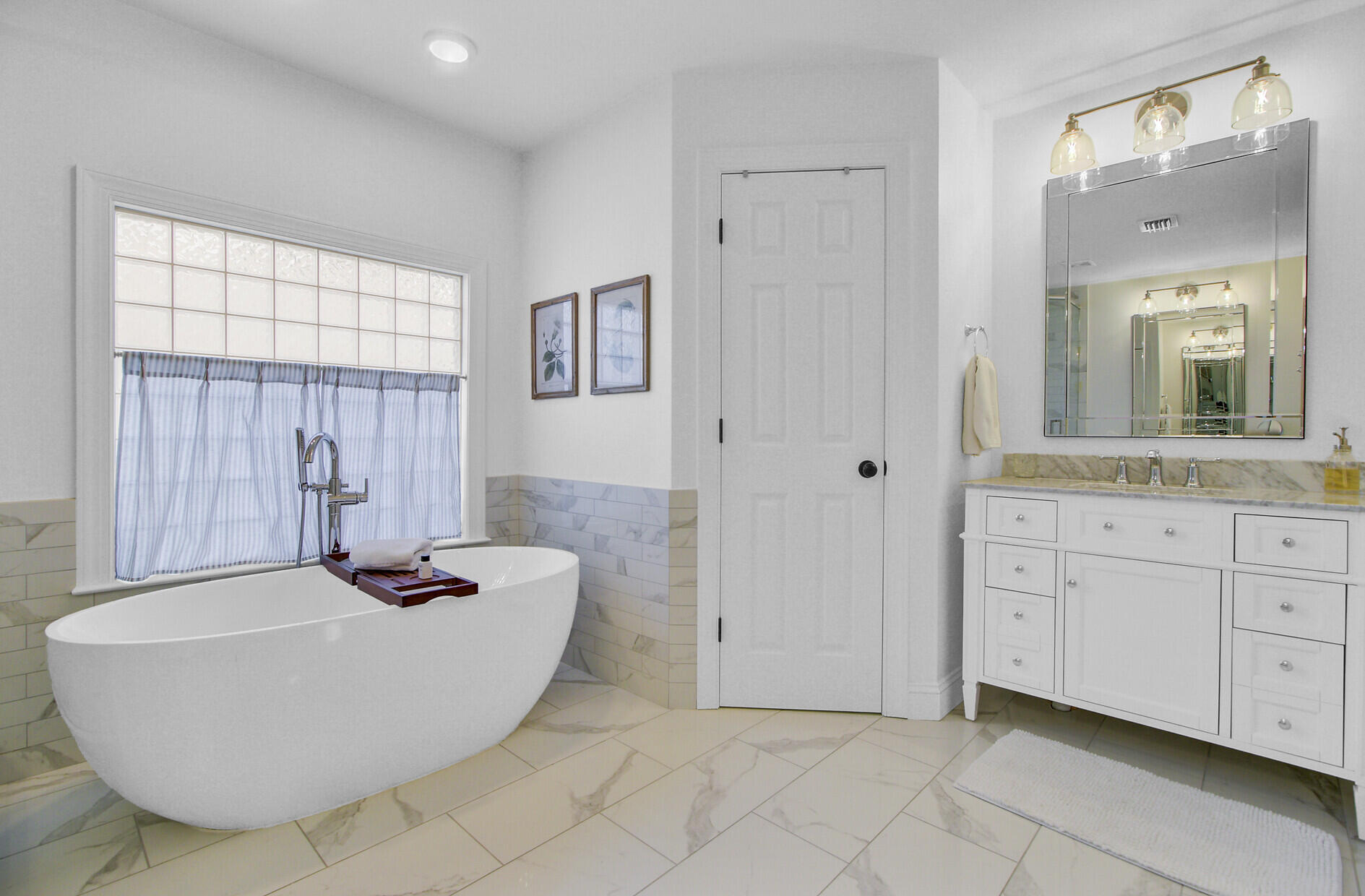 2197 Hartfords Bluff Circle Mount Pleasant, SC 29466 - Photo 26 of 52 Primary bathroom