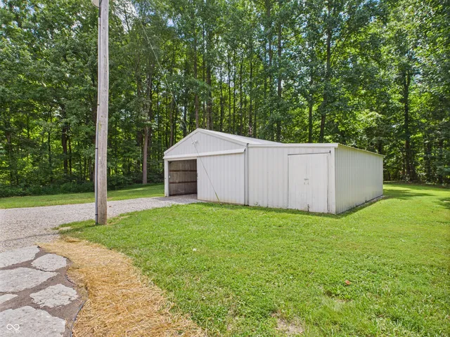 $462,000 | 3263 West County Road 250 South, Dillsboro, IN 47018