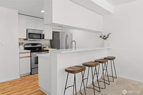 $410,000 | 2600 2nd Avenue, Unit 302, Seattle, WA 98121