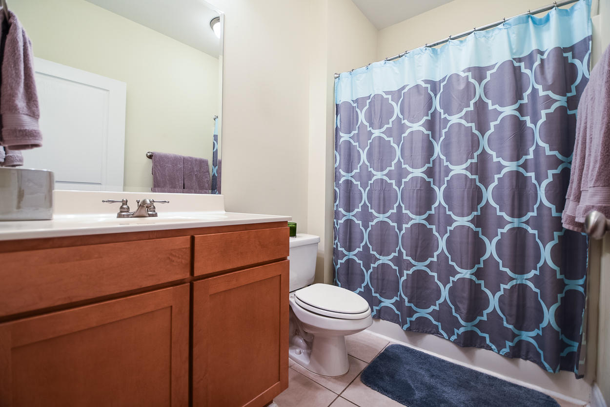 1406 Basildon Road Mount Pleasant, SC 29466 - Photo 18 of 26 Hall Bath