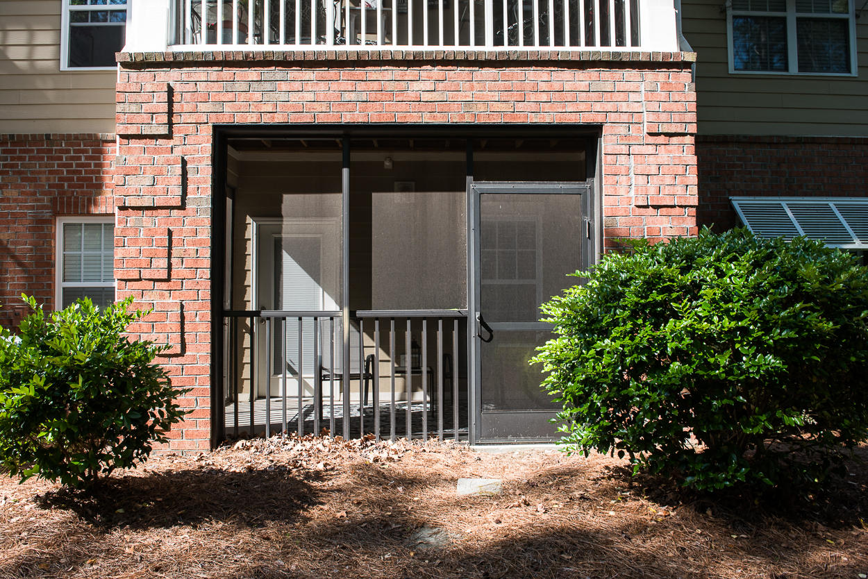 1406 Basildon Road Mount Pleasant, SC 29466 - Photo 20 of 26 Screened-In Porch