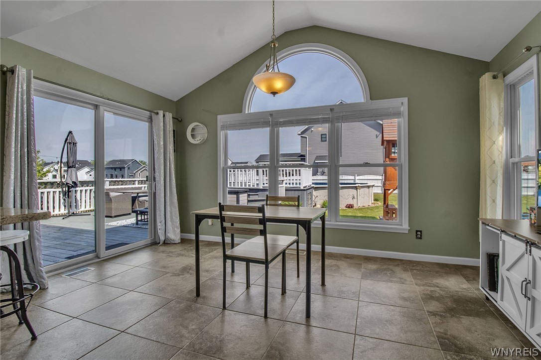 12 Summerfield Drive Lancaster, NY 14086 - Photo 16 of 44