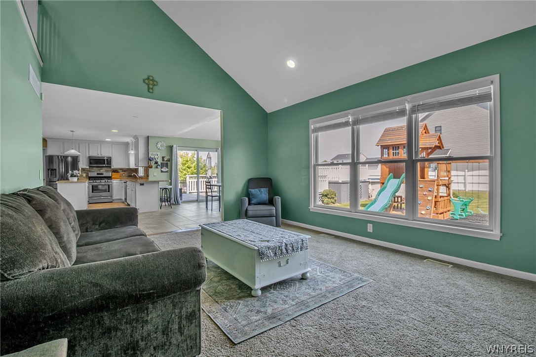 12 Summerfield Drive Lancaster, NY 14086 - Photo 21 of 44