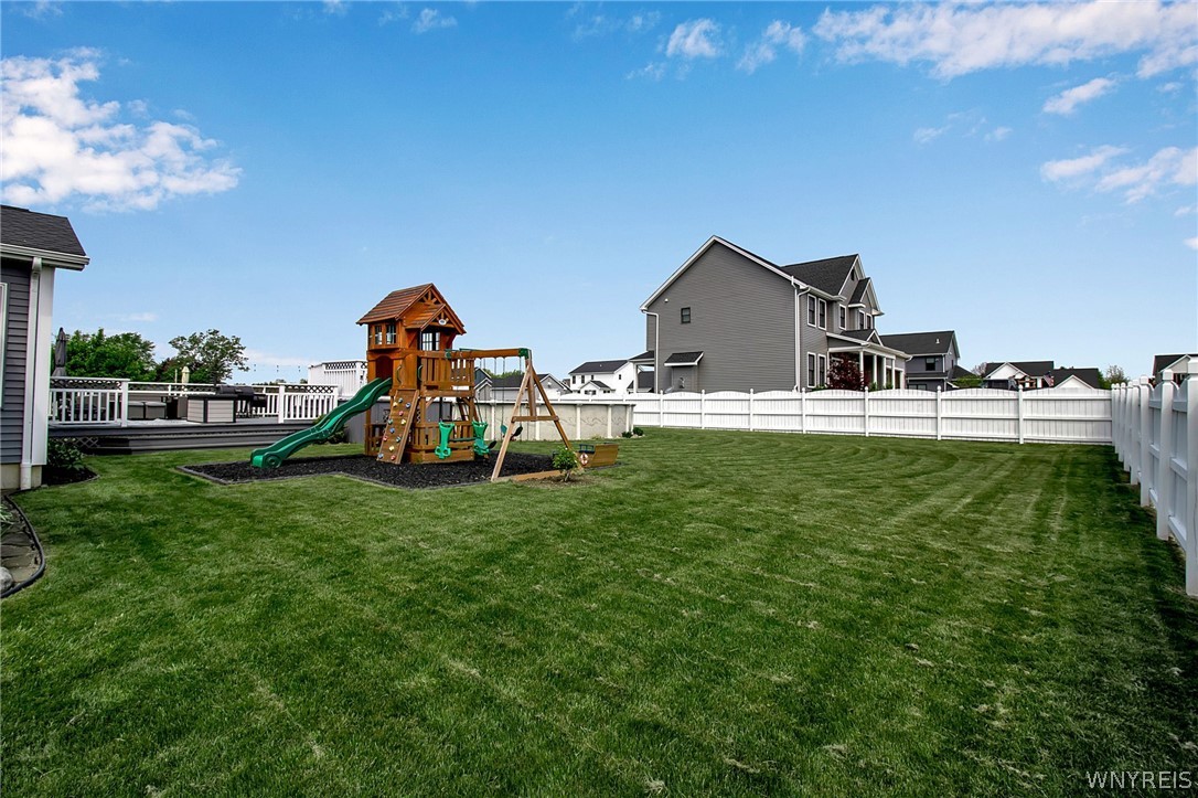 12 Summerfield Drive Lancaster, NY 14086 - Photo 36 of 44