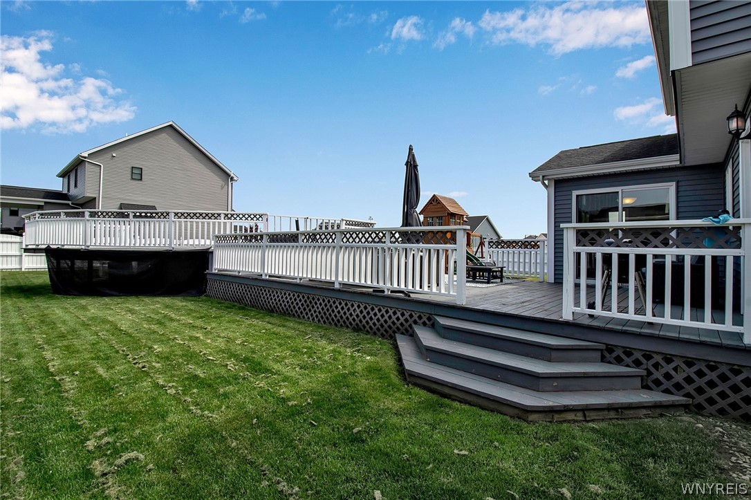 12 Summerfield Drive Lancaster, NY 14086 - Photo 38 of 44