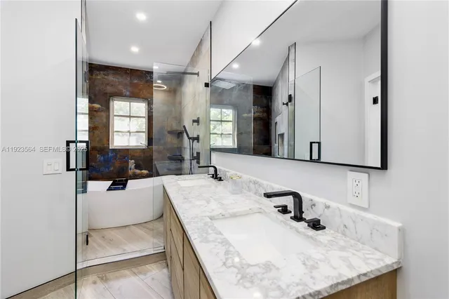 $2,600,000 | 1900 Pizarro Street, Coral Gables, FL 33134