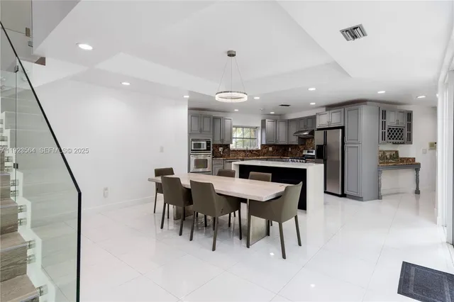 $2,600,000 | 1900 Pizarro Street, Coral Gables, FL 33134