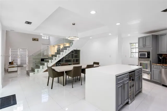 $2,600,000 | 1900 Pizarro Street, Coral Gables, FL 33134