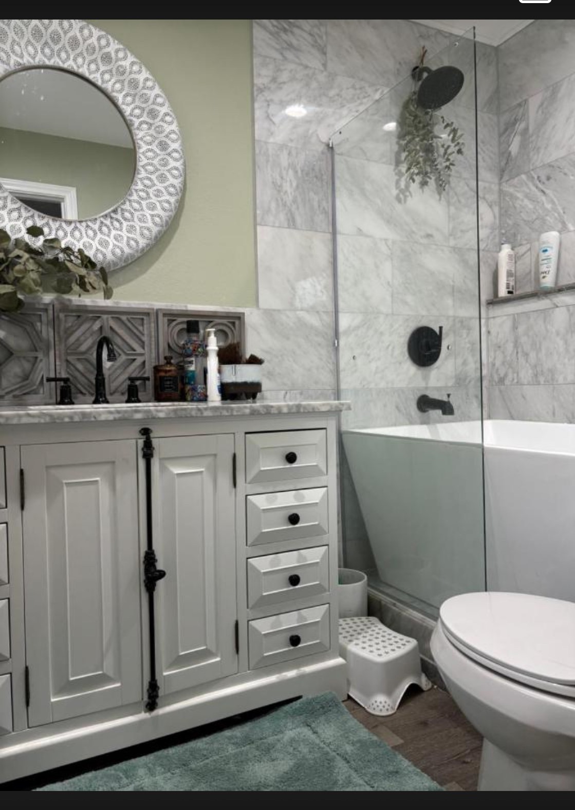 6811 St Augustine Street Houston, TX 77021 - Photo 7 of 20 a bathroom with a sink a toilet and shower