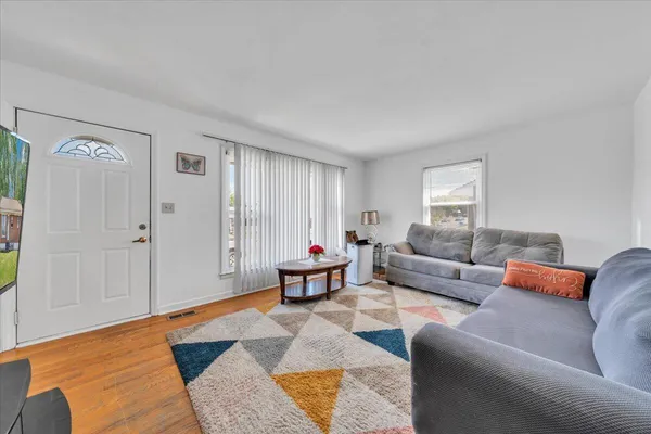 $230,900 | 4342 Holmes Street Northeast, Roanoke, VA 24012