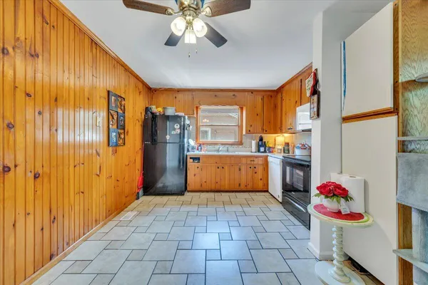 $230,900 | 4342 Holmes Street Northeast, Roanoke, VA 24012