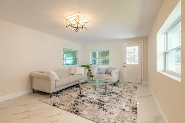 $193,400 | 813 Magnolia Avenue, Holly Hill, FL 32117