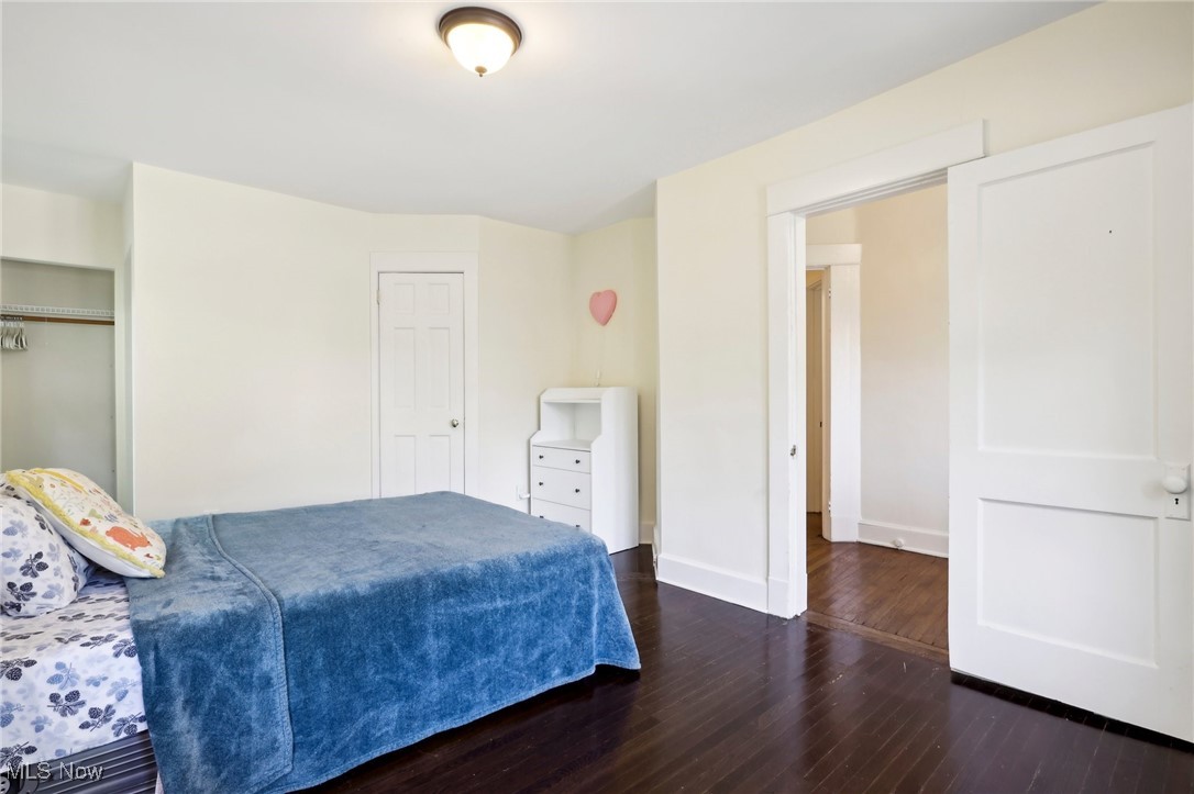 407 Columbia Road Bay Village, OH 44140 - Photo 13 of 33