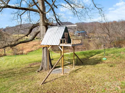 a view of an outdoor space