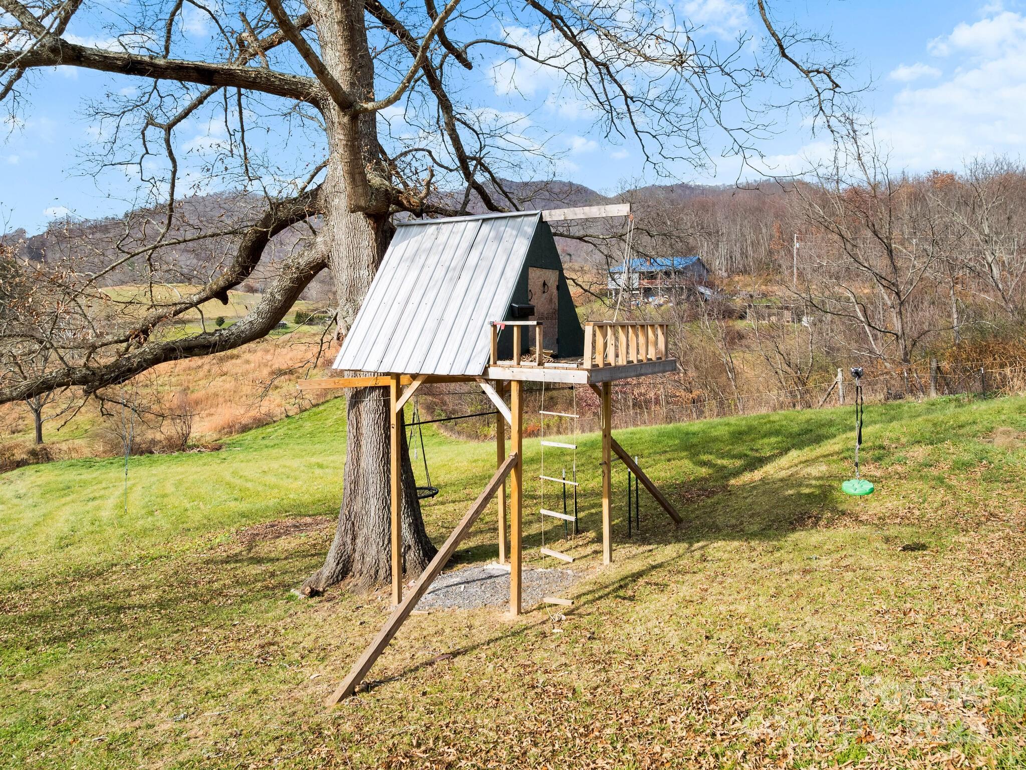 3367 Thickety Road Clyde, NC 28721 - Photo 20 of 21 a view of an outdoor space