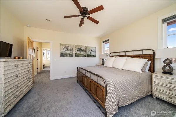 $1,989,000 | 350 Porcupine Lane, Chelan, WA 98816