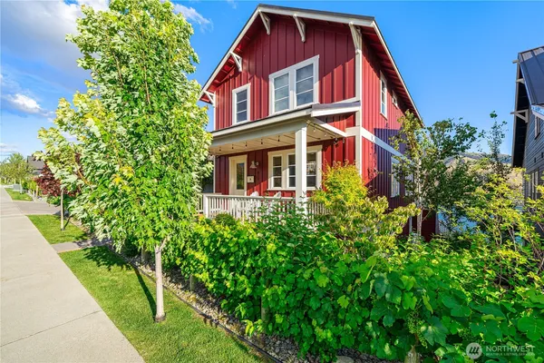 $1,989,000 | 350 Porcupine Lane, Chelan, WA 98816