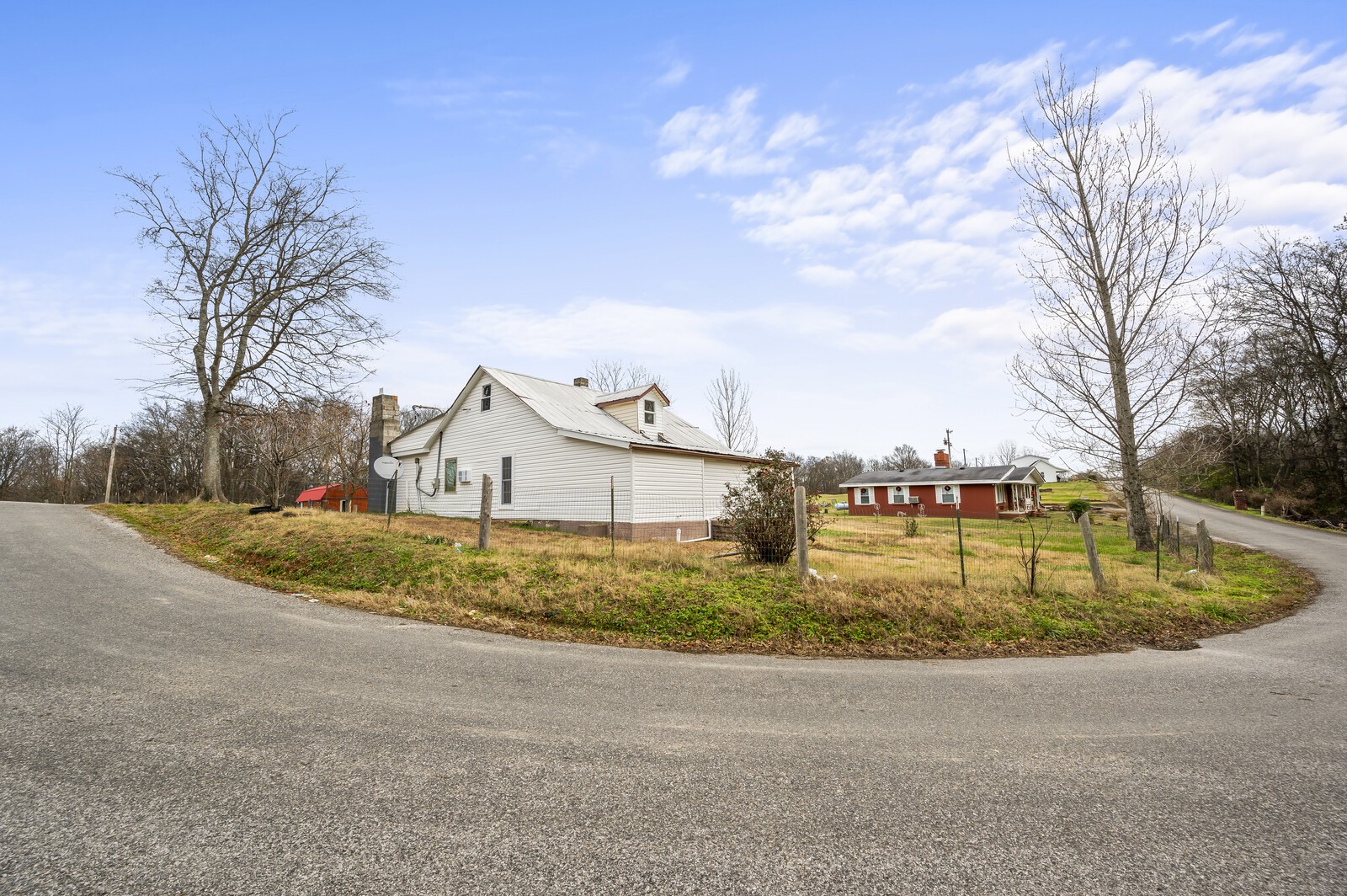 8447 Crawley Hill Road Mount Pleasant, TN 38474 - Photo 2 of 23 Gallery Image 2