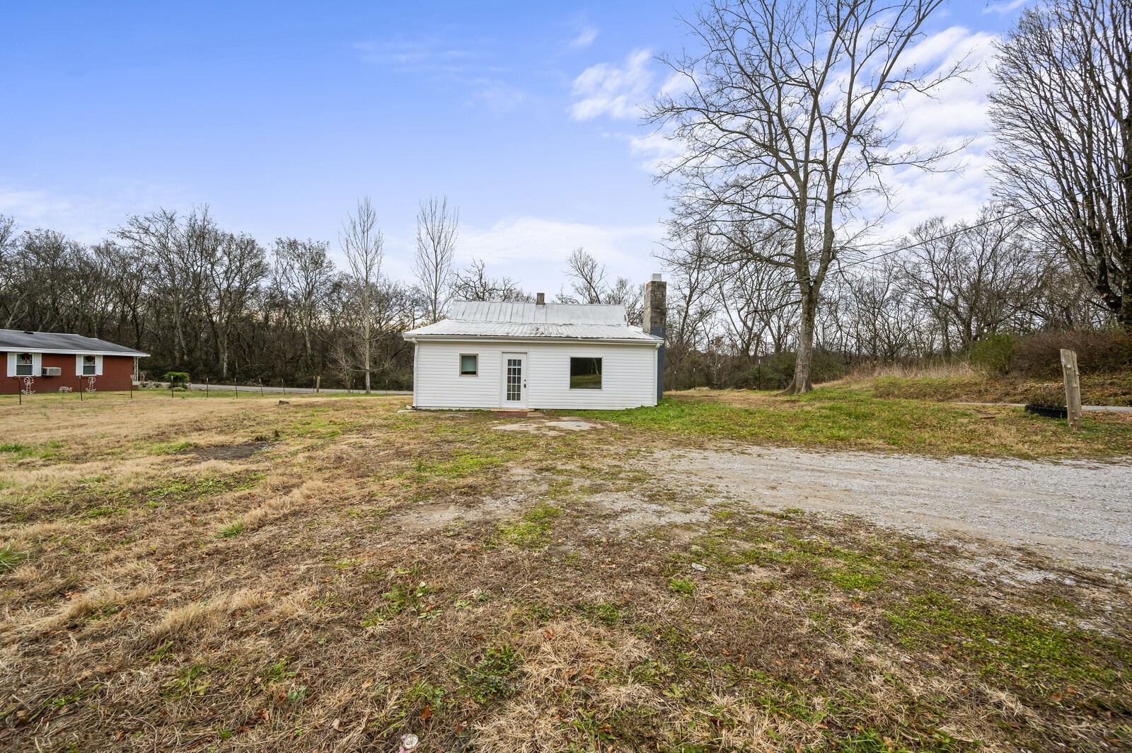 8447 Crawley Hill Road Mount Pleasant, TN 38474 - Photo 3 of 23 Gallery Image 3