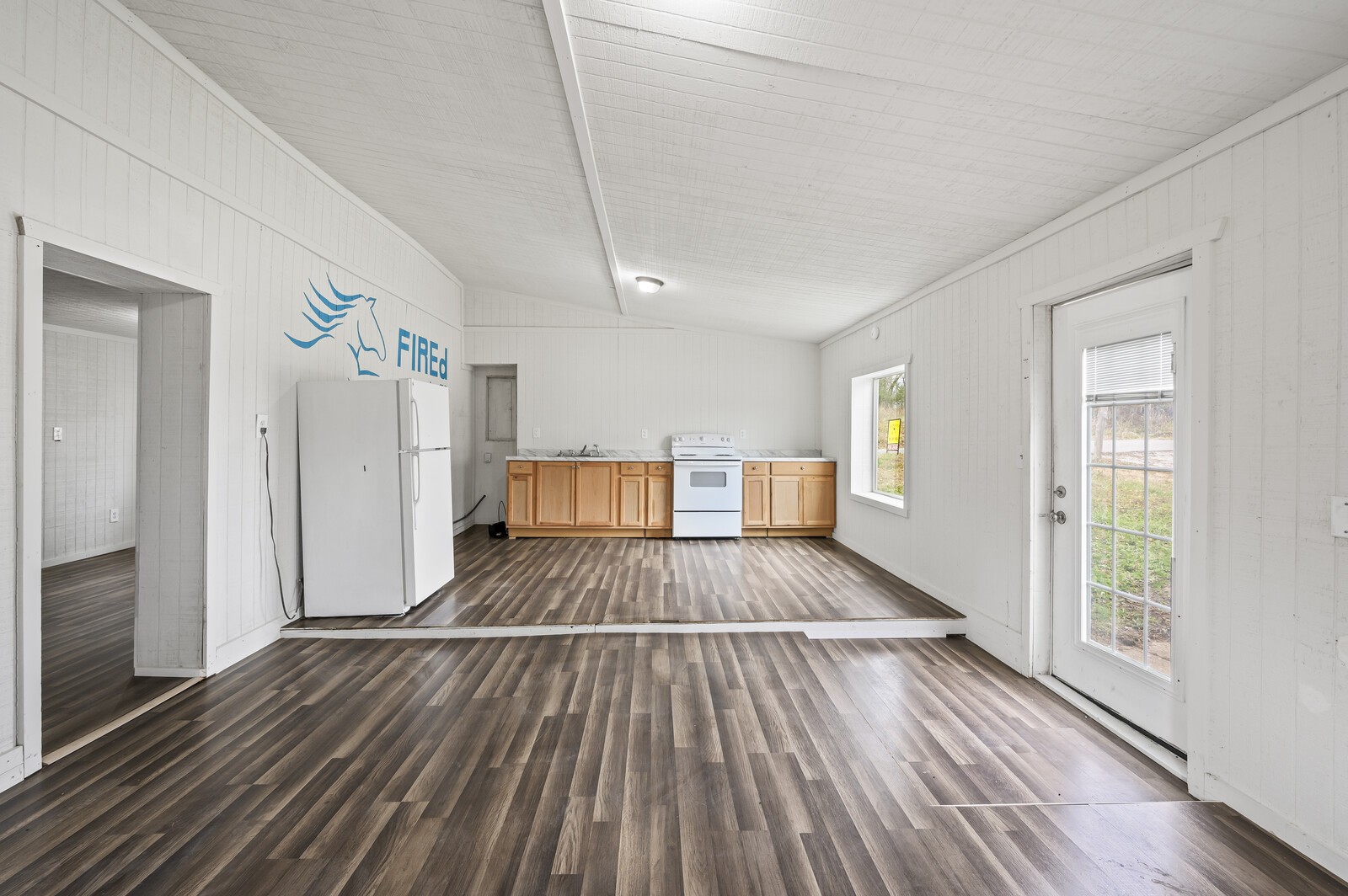 8447 Crawley Hill Road Mount Pleasant, TN 38474 - Photo 6 of 23 Gallery Image 6