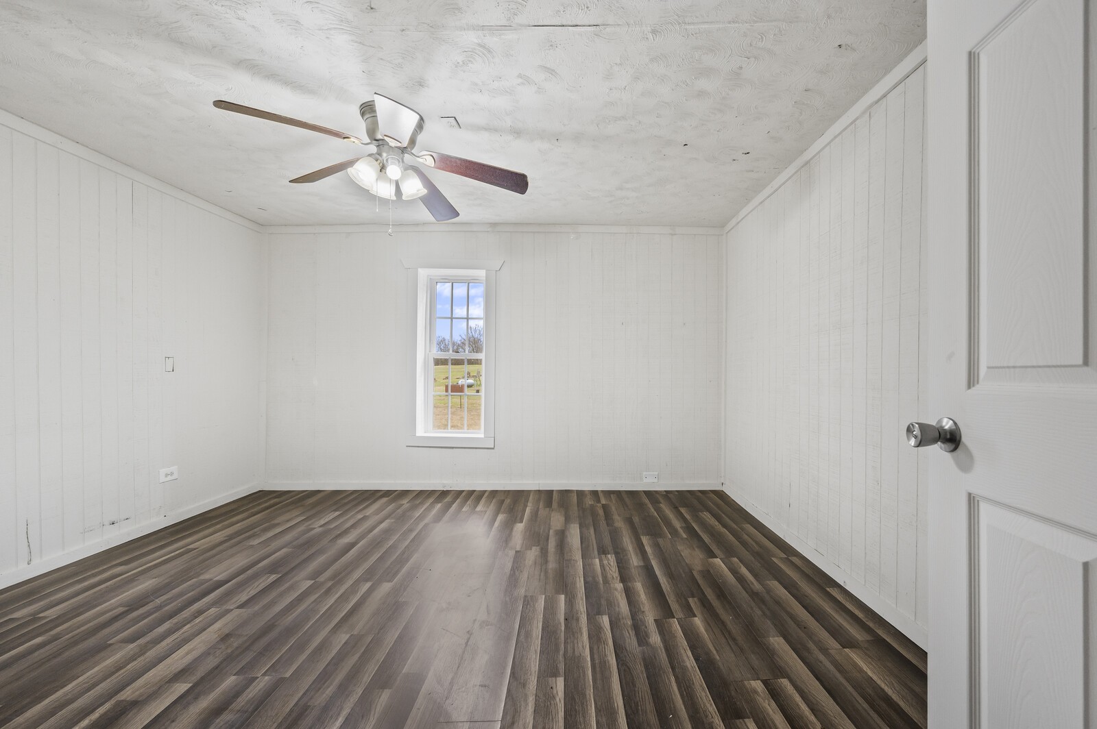 8447 Crawley Hill Road Mount Pleasant, TN 38474 - Photo 9 of 23 Gallery Image 9