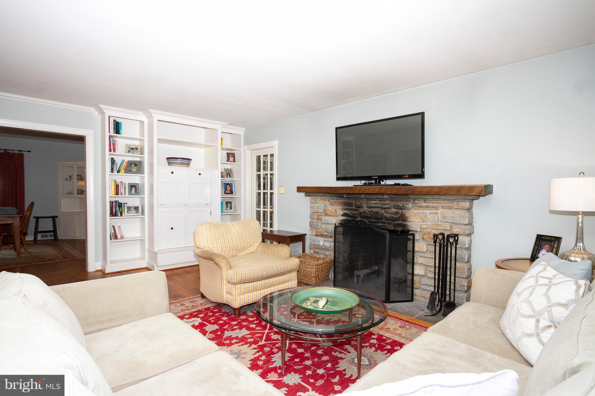 1212 Limekiln Road Baltimore, MD 21286 - Photo 5 of 24 Living Room
