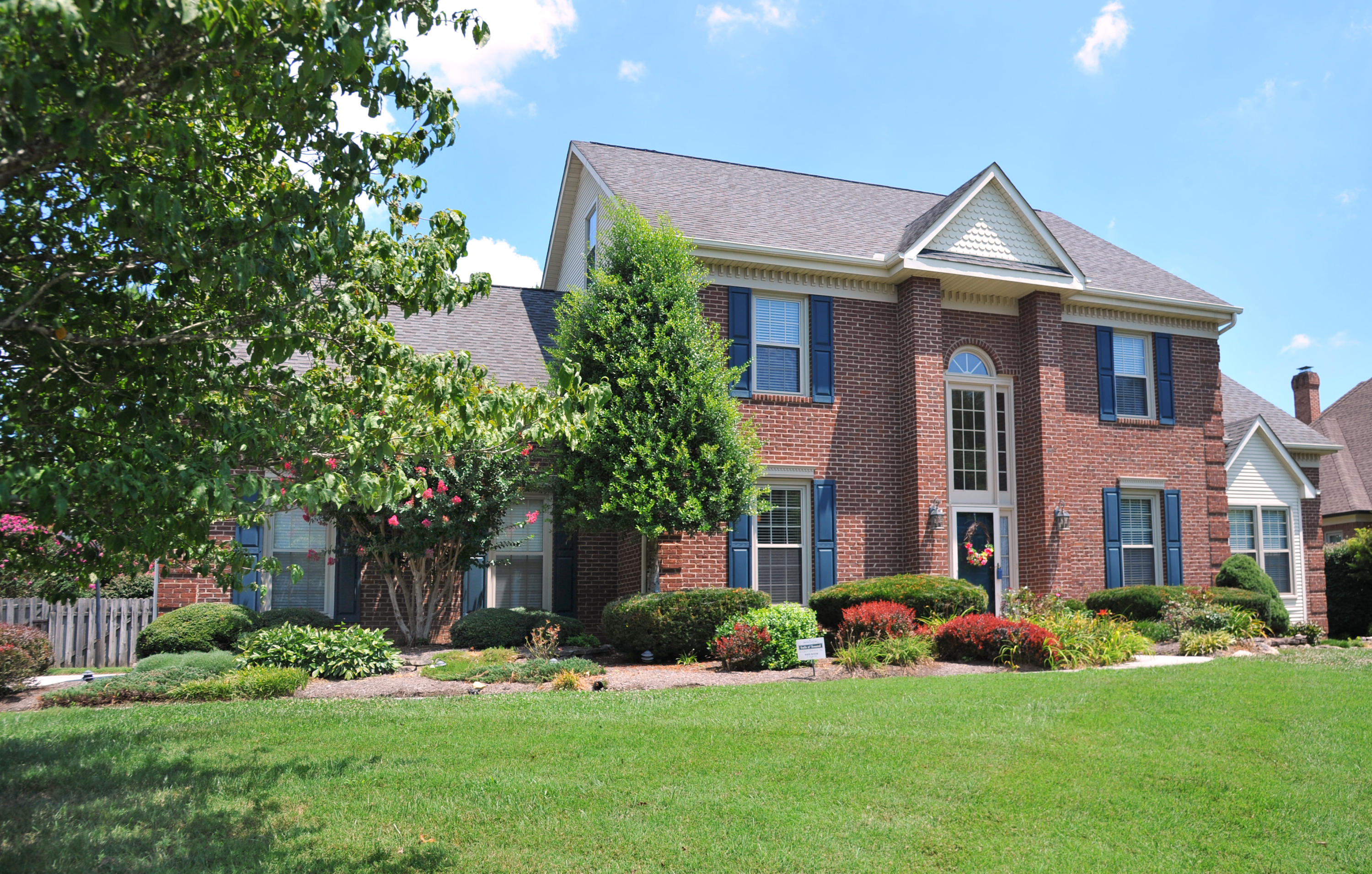 6912 Resolute Road Knoxville, TN 37918 - Photo 2 of 27 SNC_6626