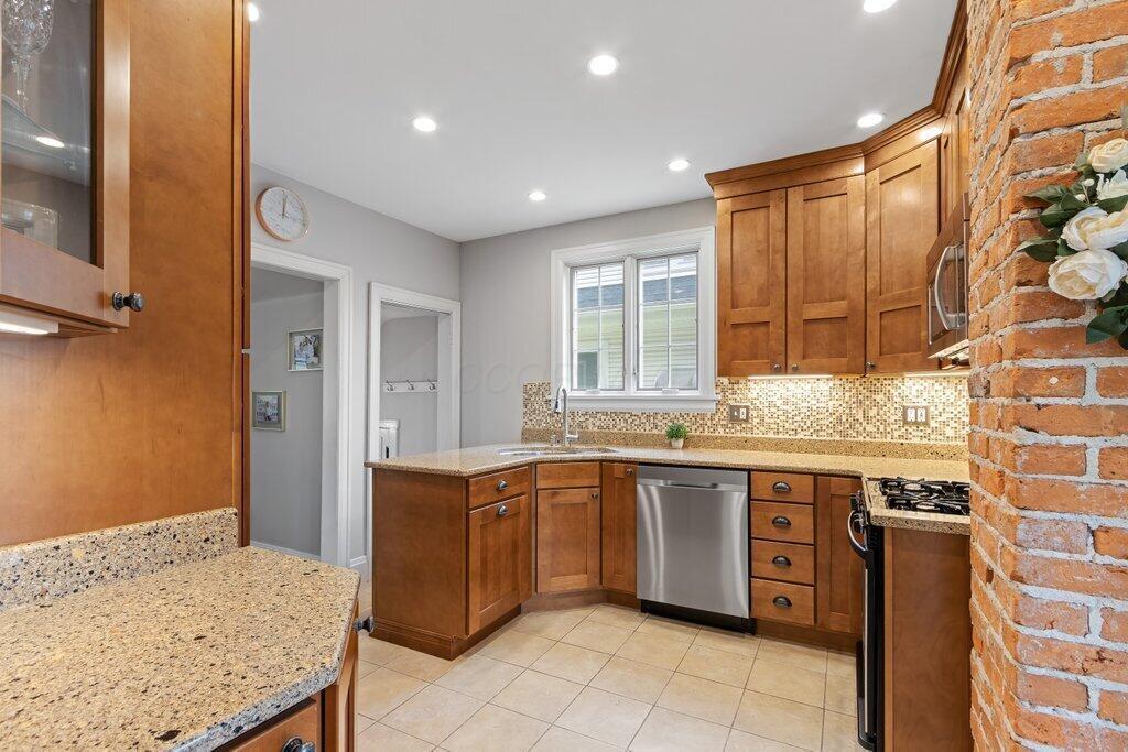 389 East Tulane Road Columbus, OH 43202 - Photo 11 of 30 389 East Tulane Road-11.jpg-SMALL