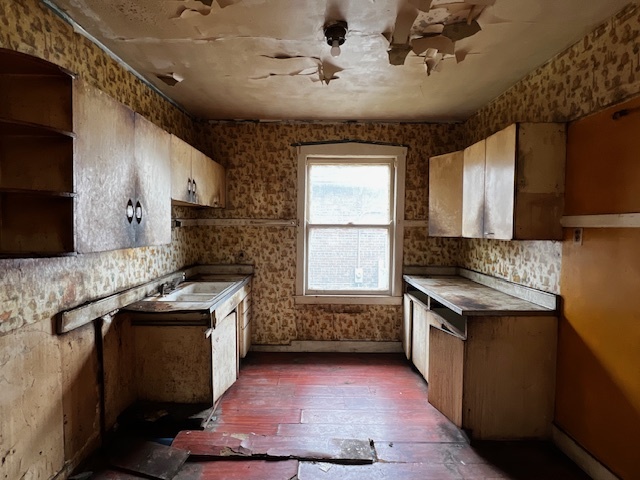 8540 South Rhodes Avenue Chicago, IL 60619 - Photo 11 of 16