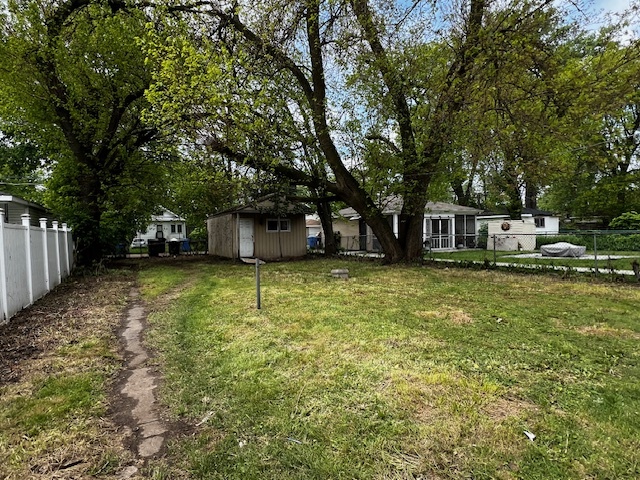 8540 South Rhodes Avenue Chicago, IL 60619 - Photo 2 of 16