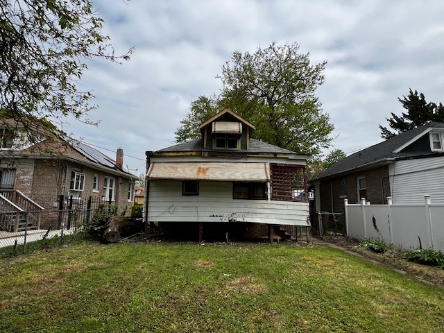 8540 South Rhodes Avenue Chicago, IL 60619 - Photo 4 of 16