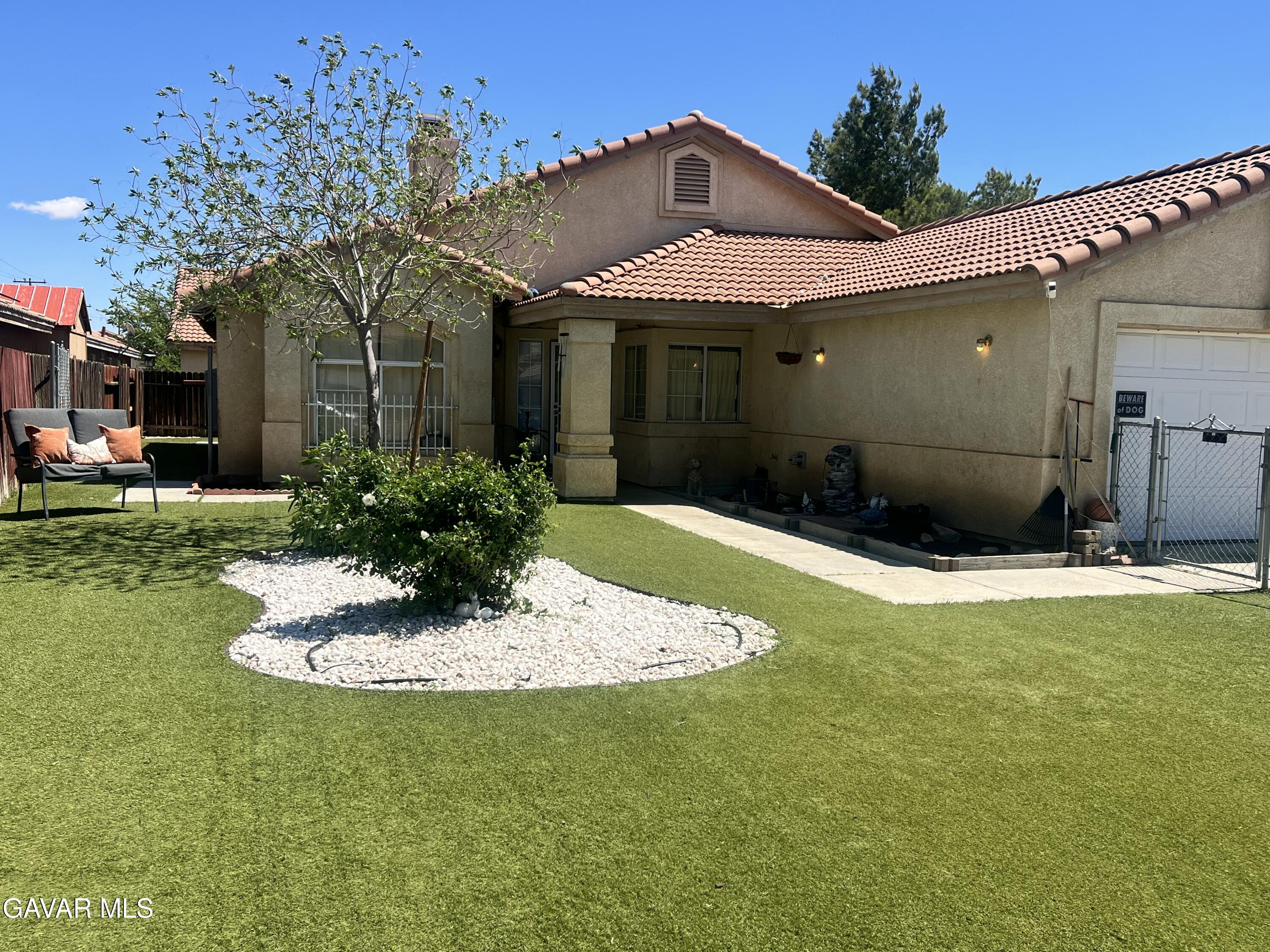 2428 Dixie Street Rosamond, CA 93560 - Photo 1 of 29 IMG_5688