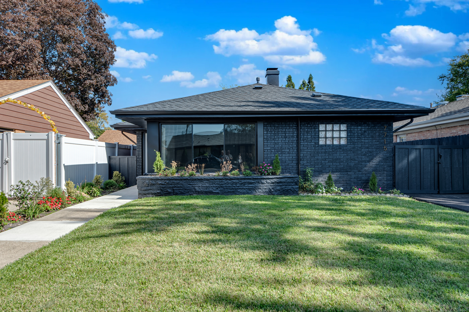 7715 South Kilpatrick Avenue Chicago, IL 60652 - Photo 2 of 24 Gallery Image 2